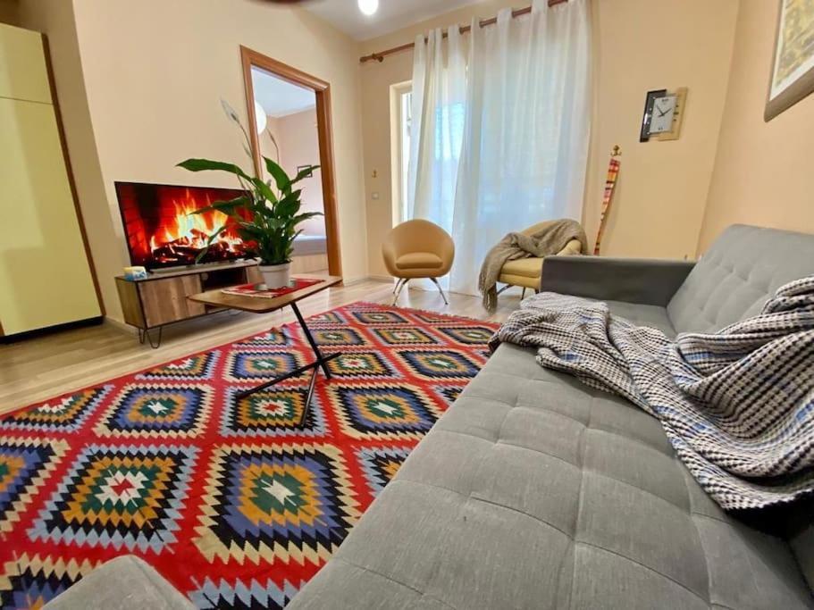 *Heart Of New Bazaar 1 Bed Apt* Apartment Tiranë Luaran gambar
