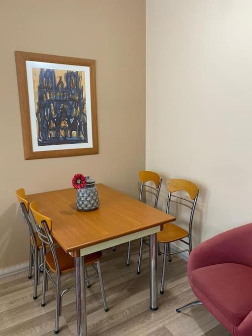 *Heart Of New Bazaar 1 Bed Apt* Apartment Tiranë Luaran gambar
