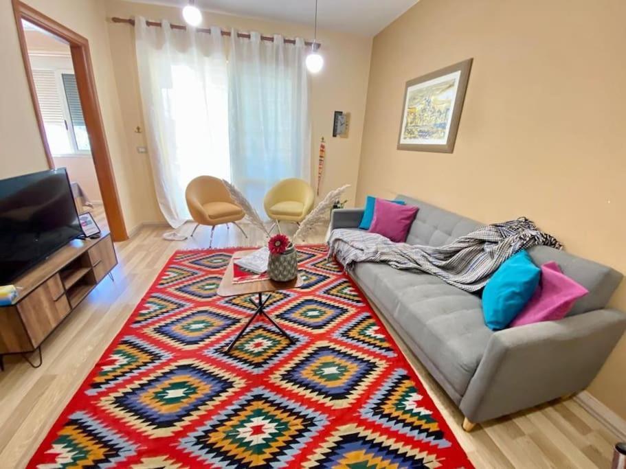 *Heart Of New Bazaar 1 Bed Apt* Apartment Tiranë Luaran gambar